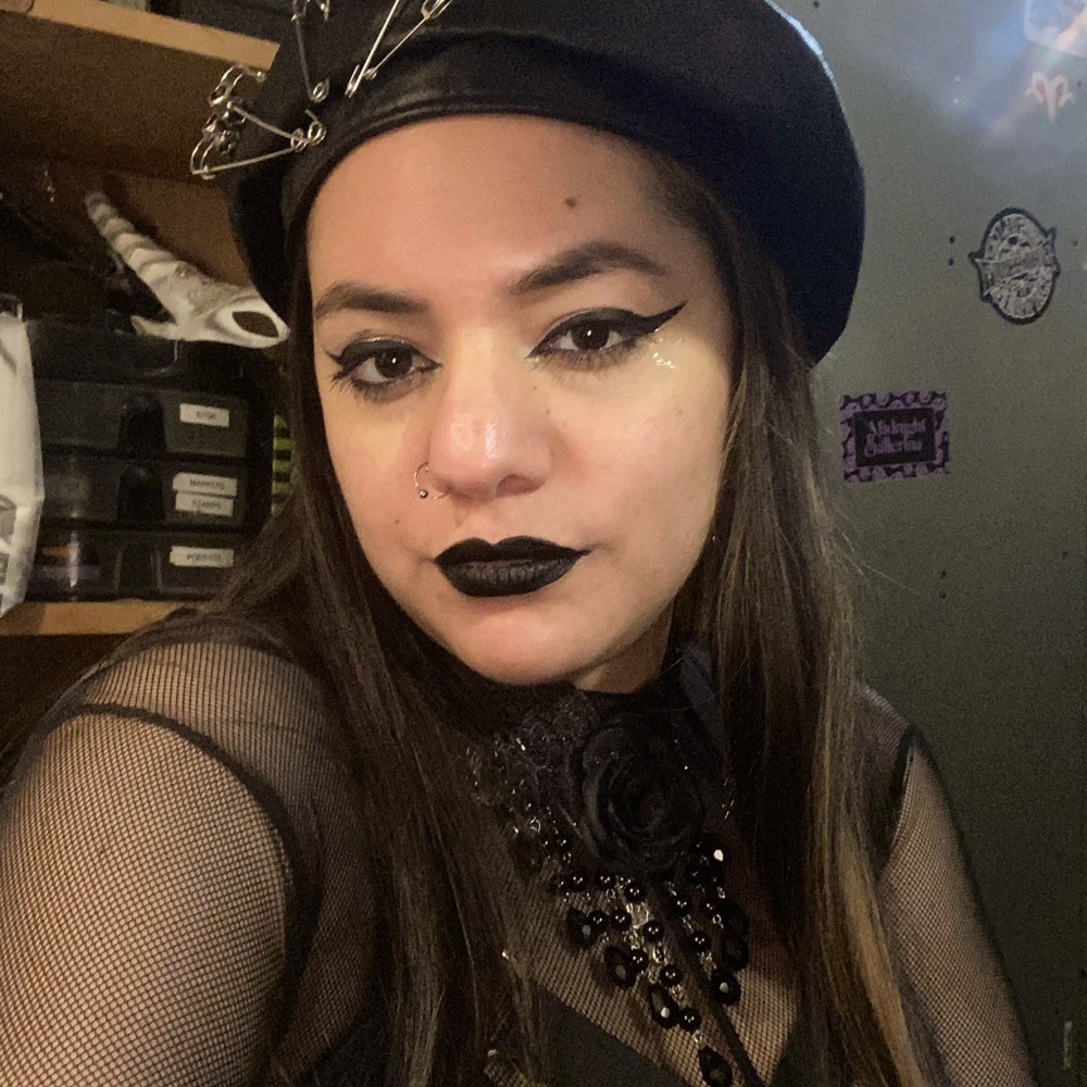 Meet your Posher, Tina